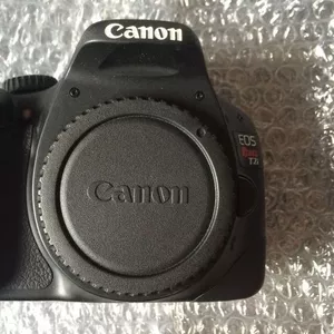 Canon EOS 550D Цифровые зеркальные фотокамеры с EF-S 18-55mm IS объект