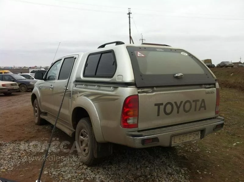 Toyota Hilux 2007 года 3