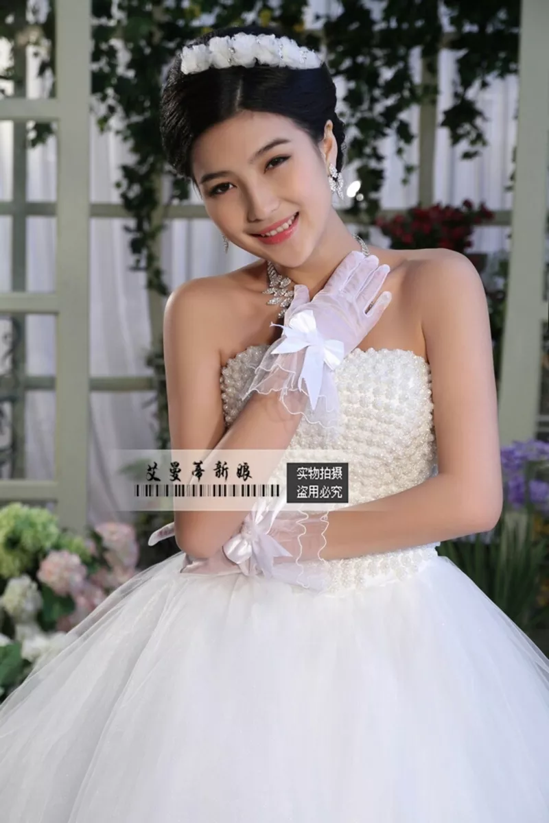 продам новое очень модное свадебное платье.дешево.30 000 тг. (фото) 2