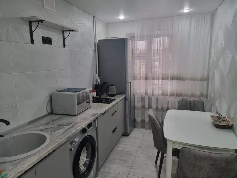 посуточно и по часам 1 в г. Уральск 8