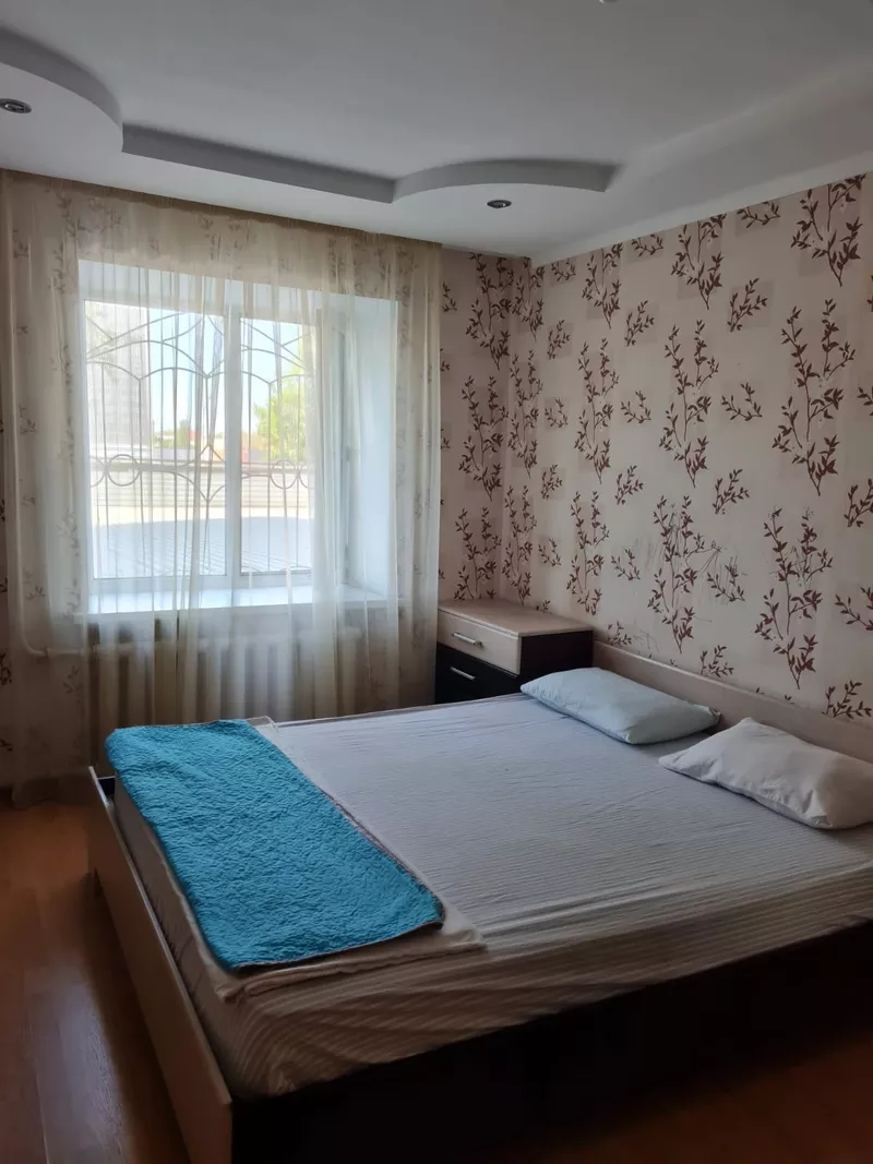  сдам посуточно 1-,  2- , 3-комнатную квартиру 2